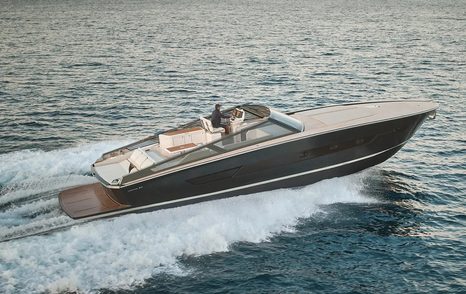 Itama 54 motor yacht underway side view