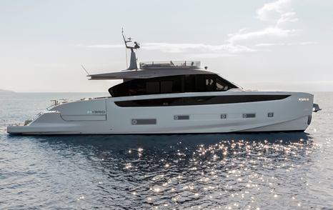 Azimut Seadeck 7 motor yacht at anchor side view 