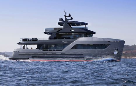 Bering 88 explorer yacht under way 