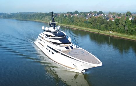 Superyacht ENZO on sea trials