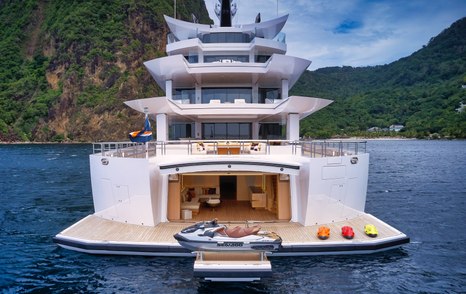 Aft view of Superyacht ARTEFACT