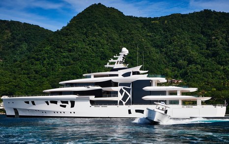 Superyacht ARTEFACT at anchor