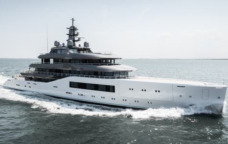 Amels superyacht Pangea underway at speed