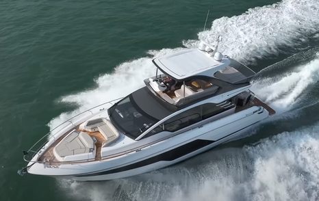 fairline-squadron-58-running 