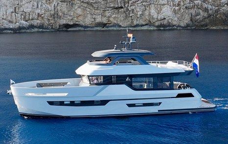 Outer Reef 780 Adventure yacht underway side view 