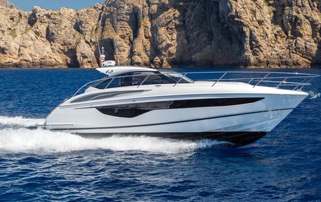 Princess V40 motor yacht underway at speed