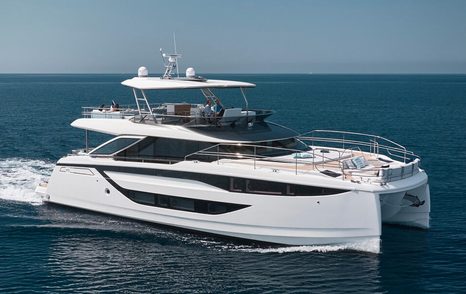 Prestige M8 motor yacht underway side view 