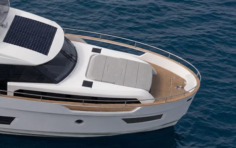 Greenline 50 Fly motor yacht foredeck with grey sunpads 