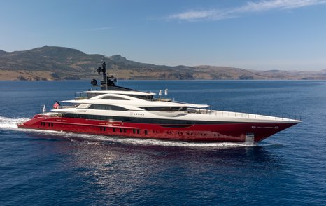 Superyacht Leona under way