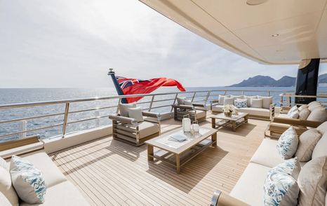 Superyacht Here Comes The Sun aft deck seating