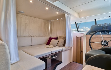 Beneteau Swift Trawler 48 interior 