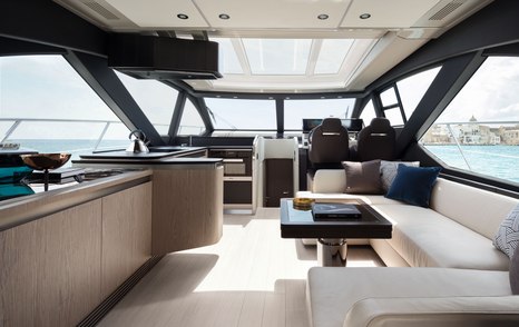 Azimut S6 sports yacht interior 