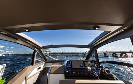 helm on the Galeon 425 HTS sports yacht