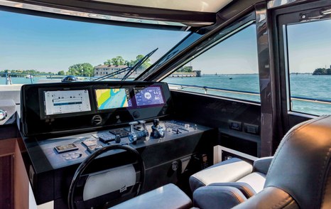 Ferretti 670 interior