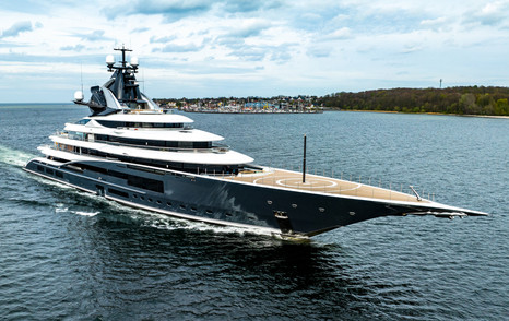 Superyacht KISMET underway, surrounded by sea