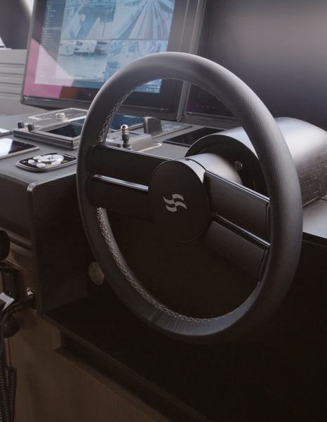 Sirena 118 helm steering wheel and navigation controls
