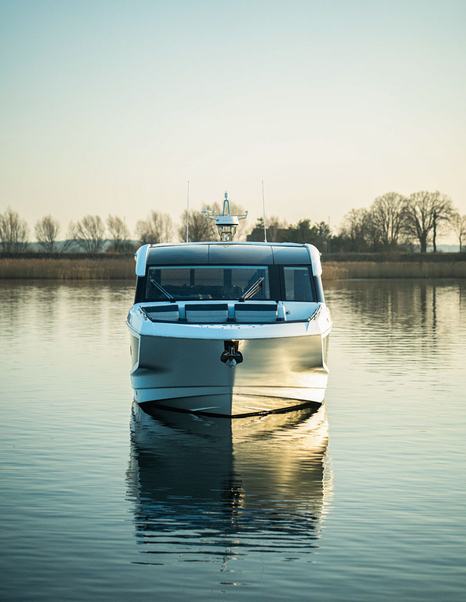 Galeon-435-GTI-Review-view-head-on