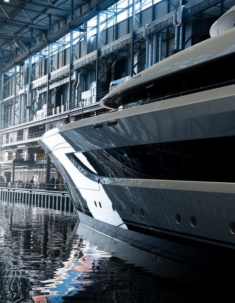 Feadship Project 827 forward windows