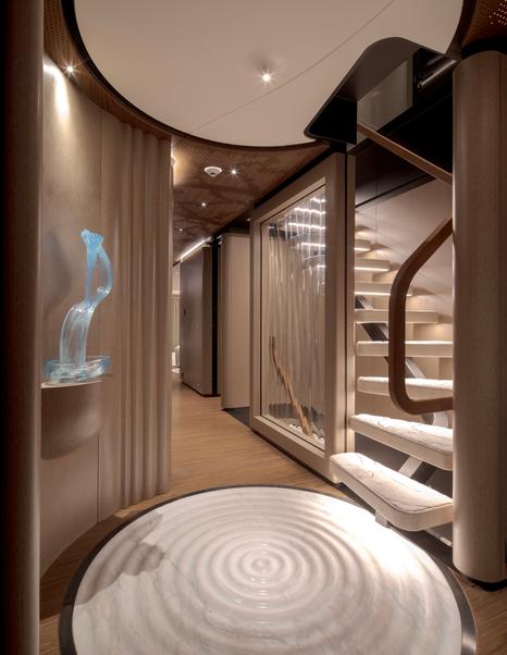 Sirena 42M superyacht main deck lobby