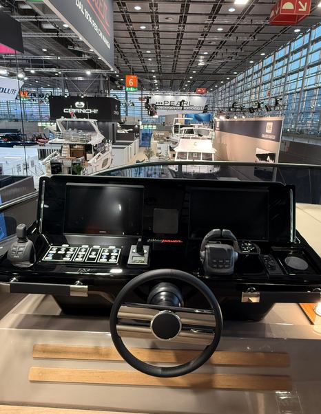 solaris-power-70-long-range-upper-helm-console