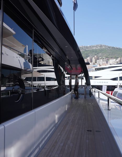 Tankoa-Yachts-S501-Evo-Review-sidedeck