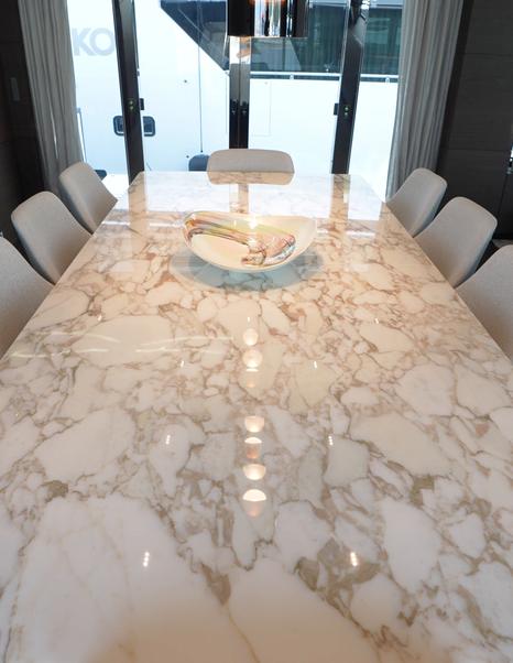 Custom-Line-Navetta-42-Review-dining-table