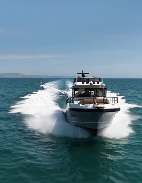 Nord Star 49+ running head-on at sea
