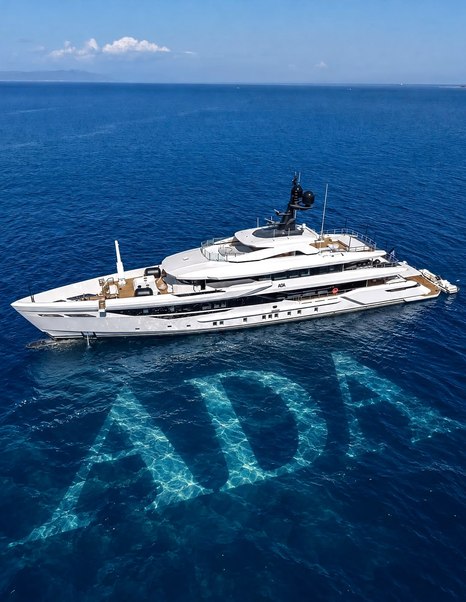 Bilgin 170 Superyacht Ada at anchor 