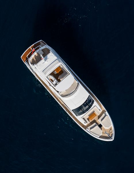 Sunseeker-76-Yacht-Review-overhead