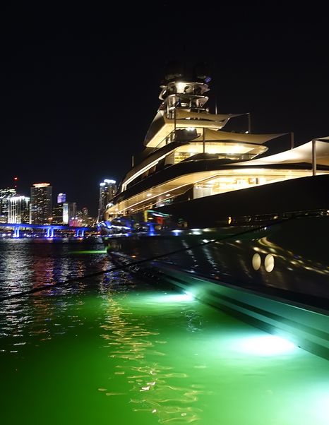 Explore yachts for sale in Florida
