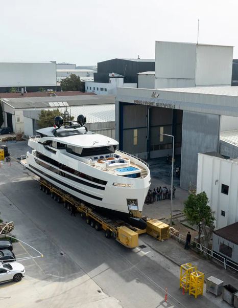 First 31m Lazzara UHV 100 Superyacht on trolley on way to launch 