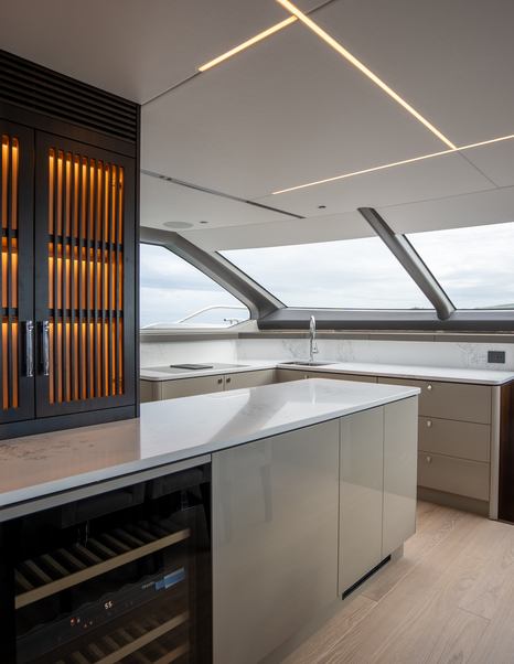 Sunseeker-Ocean-182-galley 