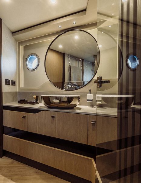Next-Gen Absolute 52 FLY motor yacht master cabin ensuite sink