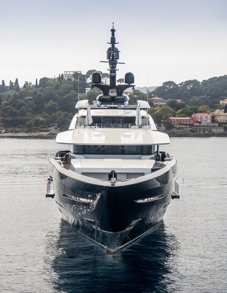 Superyacht Resilience bow