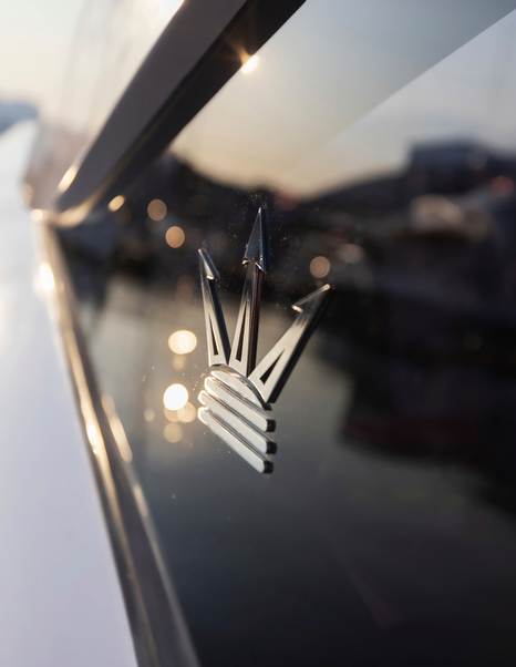 Dominator-Midi-Ilumen-M35-logo