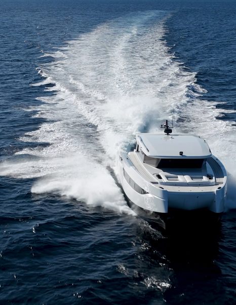 Sunreef-Ultima-55-Review-running-forwards