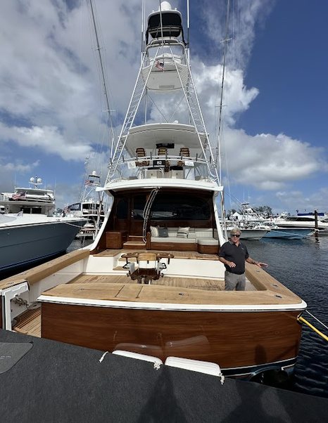 Viking 82's aft 