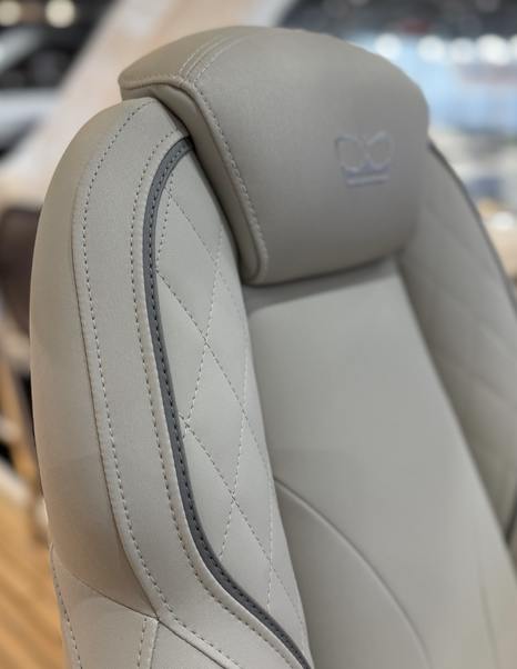 Princess-F58-upper-helm-seat-detail