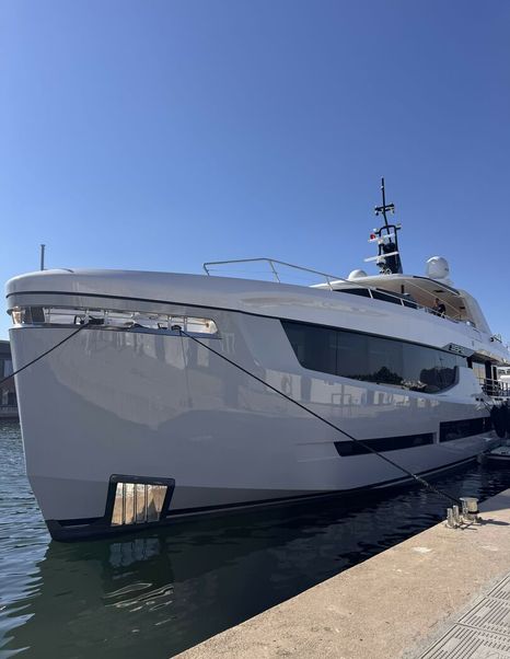 Anadolu Shipyard superyacht Aisha at anchor bow view 