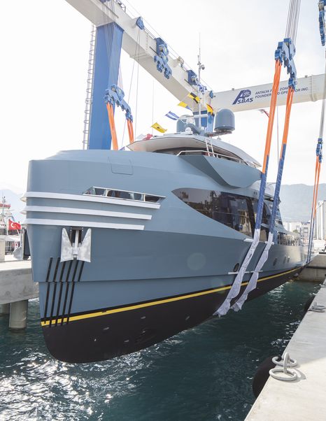 Support Yacht PHI Phantom getting prepared for launch