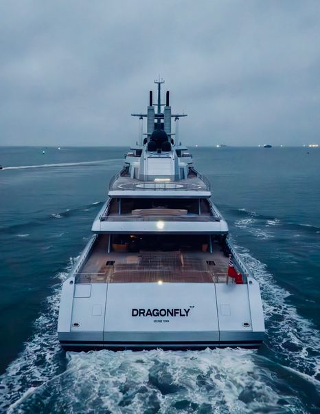 superyacht DRAGONFLY aft at night 