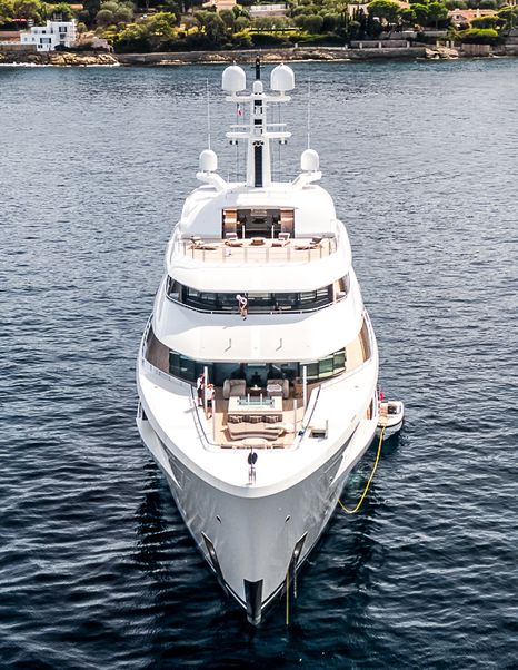 Bow of Superyacht Energy at anchor