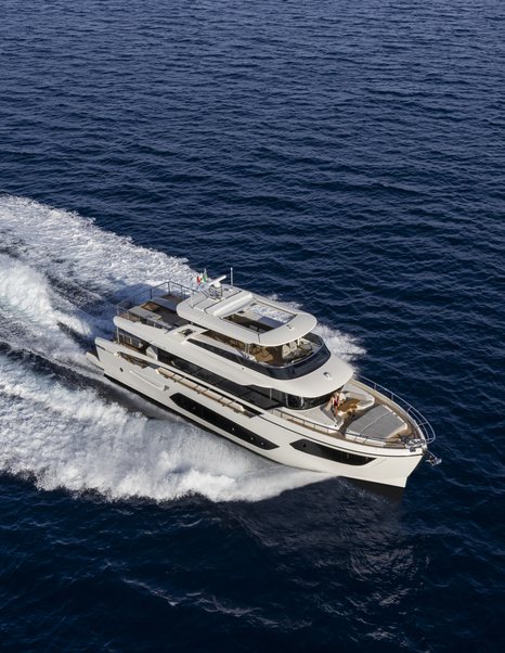 Absolute Navetta 75  running 