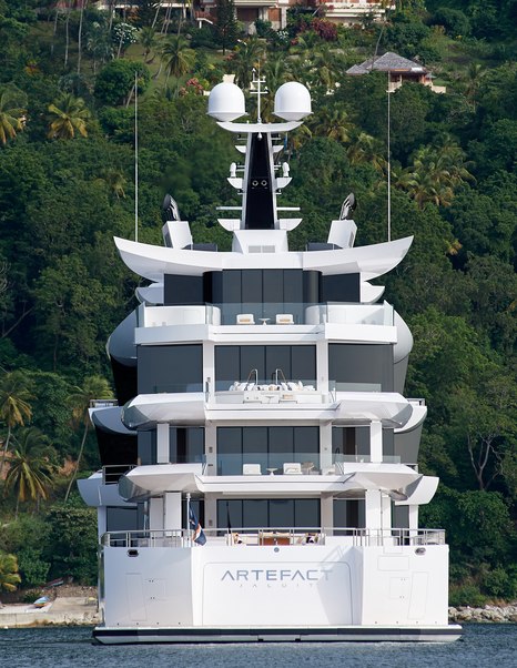  Aft view of Superyacht ARTEFACT