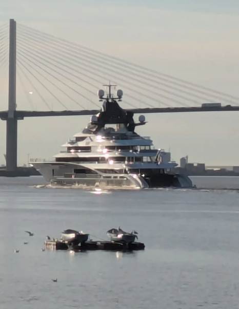 Aft shot of Superyacht Kismet under way on the Thames 