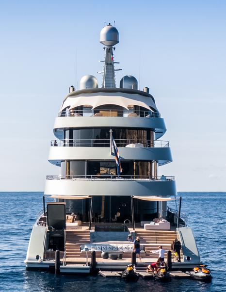 Superyacht Savannah stern at anchor