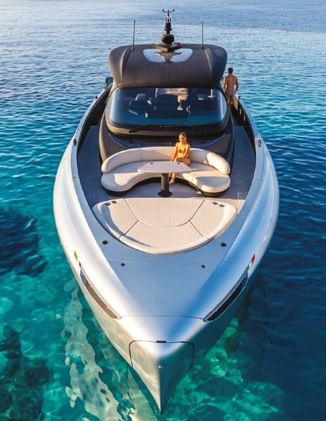 Rendering of ICONA 70 motor yacht bow 