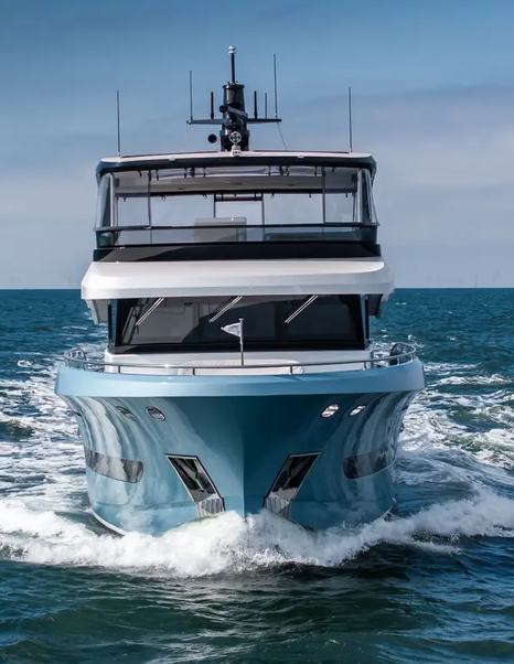 Steeler Ocean Explorer 72 yacht underway bow view 