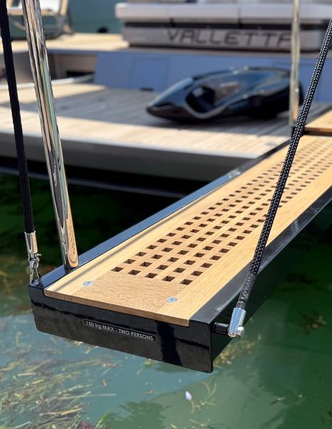 Pershing-GTX70-Review-passerelle
