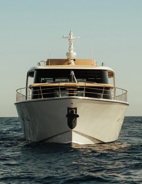 Bow view of the Sanlorenzo SHE showing its low rounded superstructure
